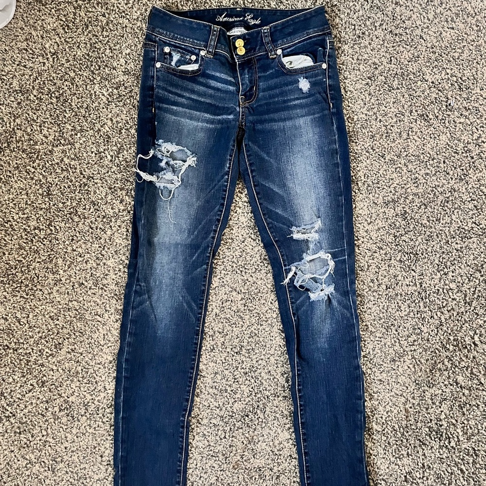 American Eagle Outfitters Women's Dark Blue Distressed Skinny Jeans